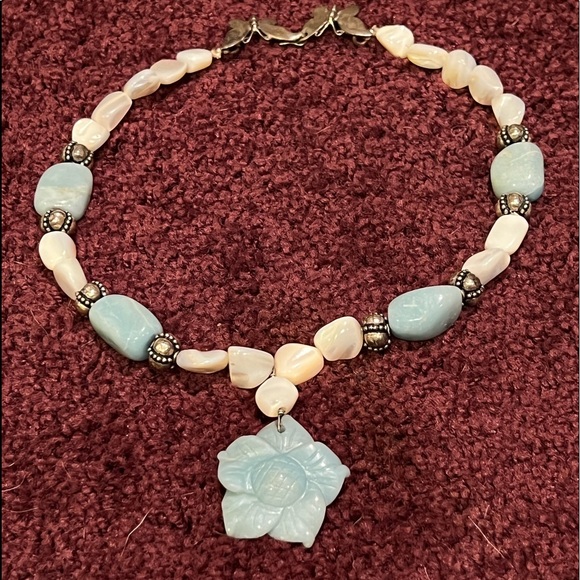 Beautiful women’s necklace with butterfly clasp or latch ! - Picture 2 of 2